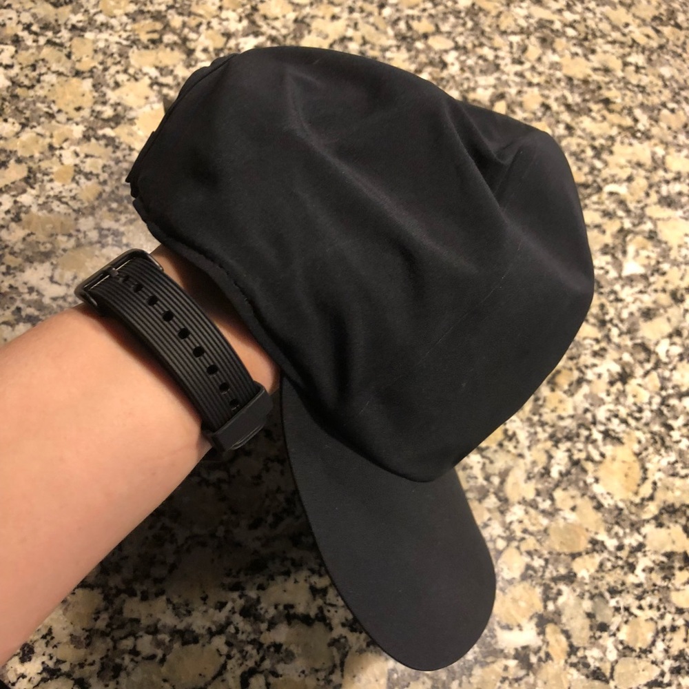 Lululemon Ultra Lightspeed Run Hat in Black
